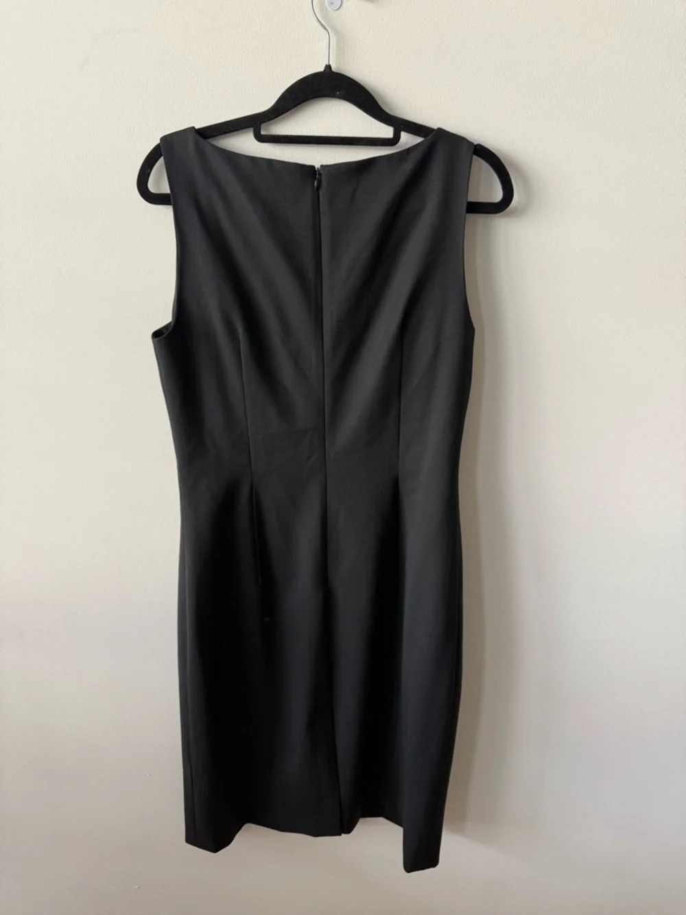 Theory Sleek Sleeveless Fitted Black Good Wool Dress - Picture 2 of 10